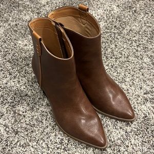 Women’s universal thread boots